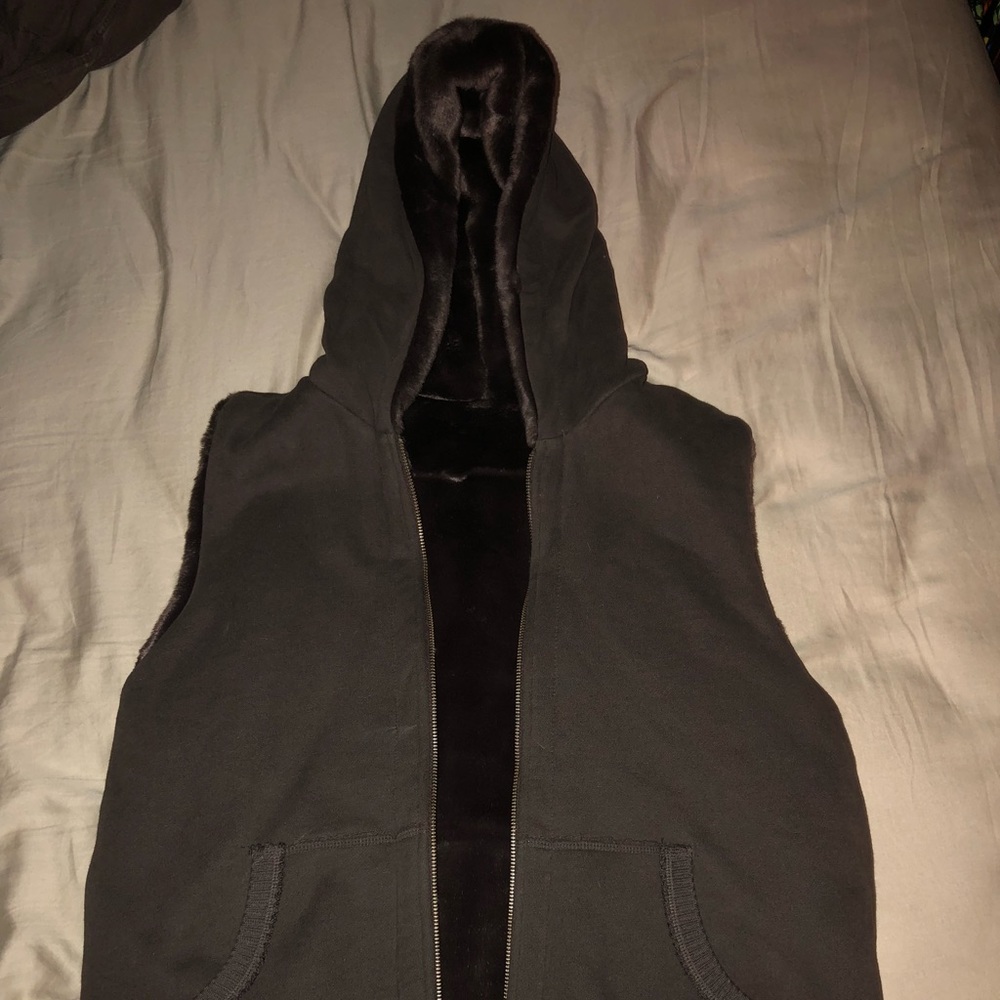 Women’s XL reversible brown vest
